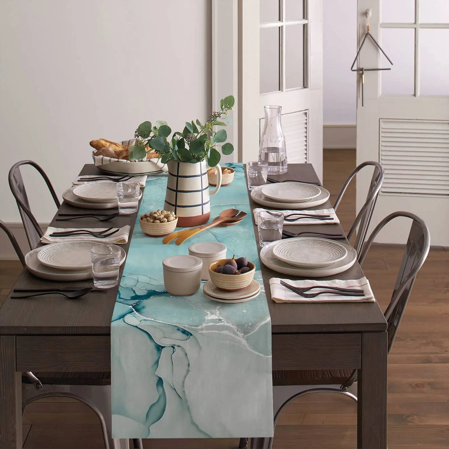 Modern Table Runner